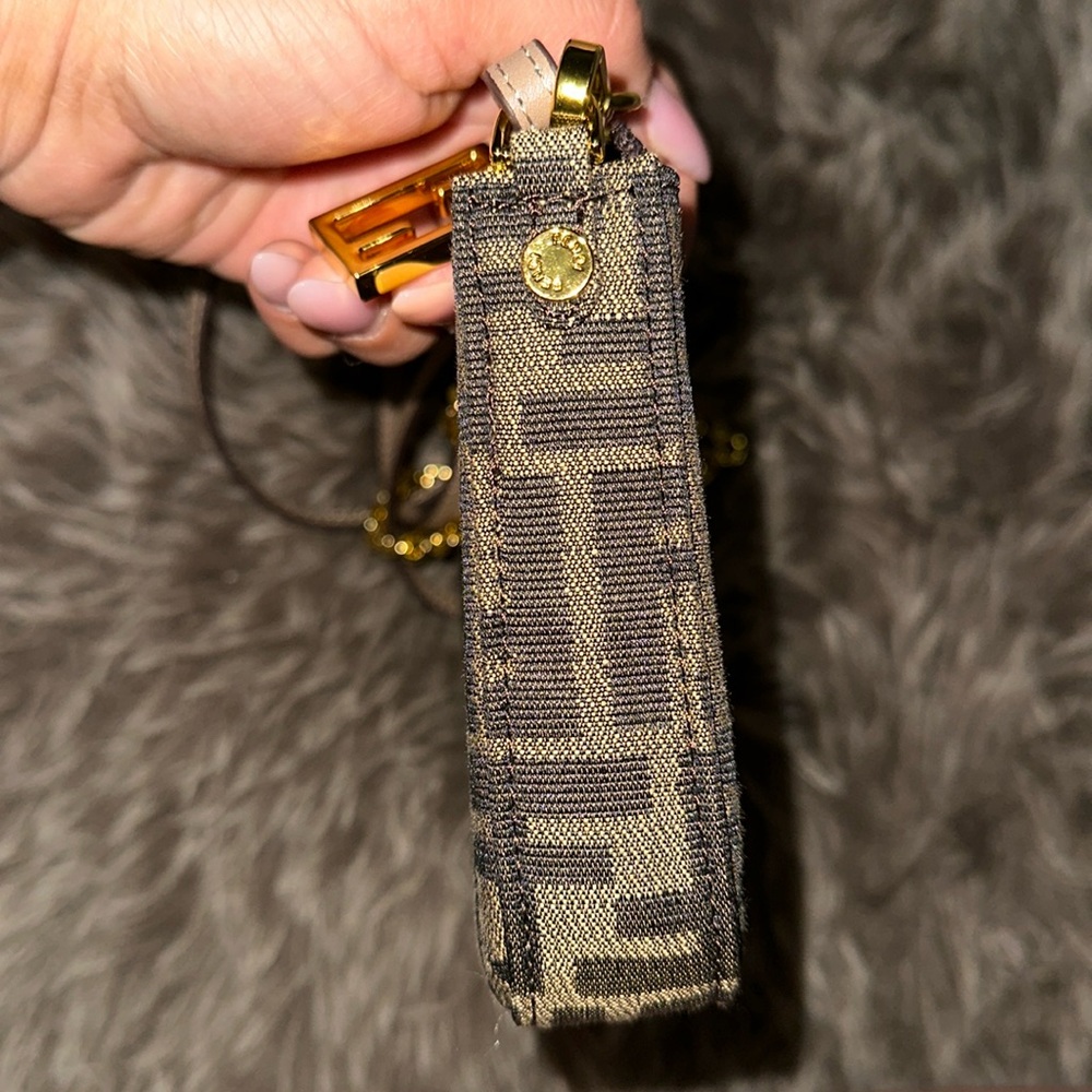 Brown Monogram Crossbody Bag with Gold Chain - Picture 4 of 8